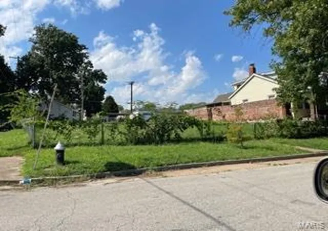 Photo 1 of Land for sale at 8525 Pennsylvania Ave, Saint Louis, MO 63111 | MLS# 21060640 | Listing updated on 2025-01-12