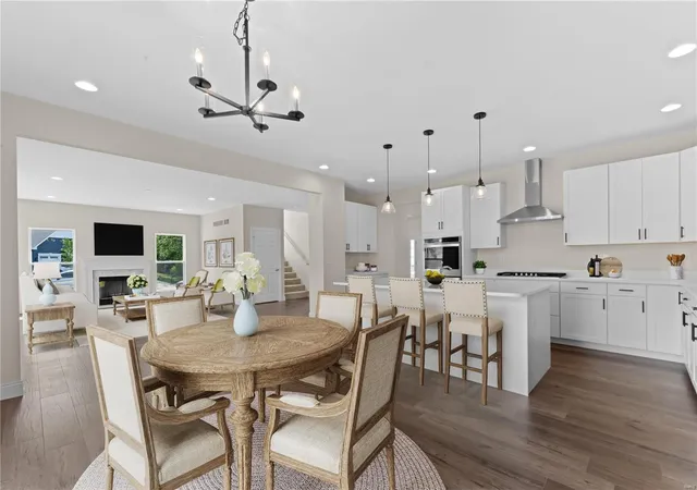 Photo 2 of Single family home for sale at 1 Nottingham Kreder Farms, Saint Charles, MO 63303 | MLS# 22058990 | Listing updated on 2024-09-30