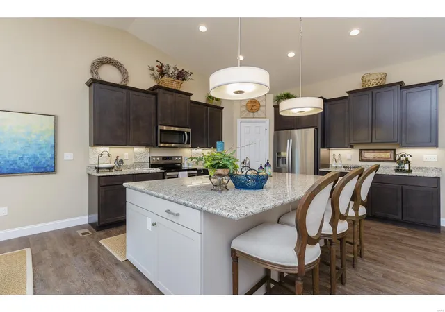 Photo 3 of Single family home for sale at 1 Clayton Attached, O'fallon, MO 63368 | MLS# 22064659 | Listing updated on 2024-07-23