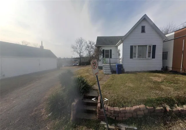 Photo 1 of Single family home for sale at 1329 Hughes Pl, Saint Louis, MO 63110 | MLS# 22076586 | Listing updated on 2024-08-12