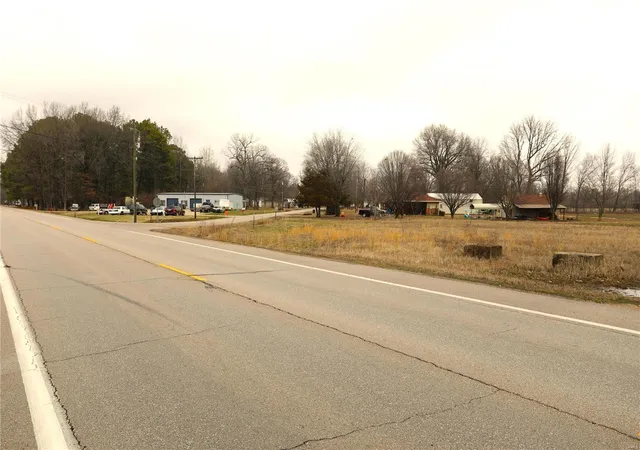 2nd image of 2221 Hwy 53, Poplar Bluff, MO 63901 | MLS# 23007715