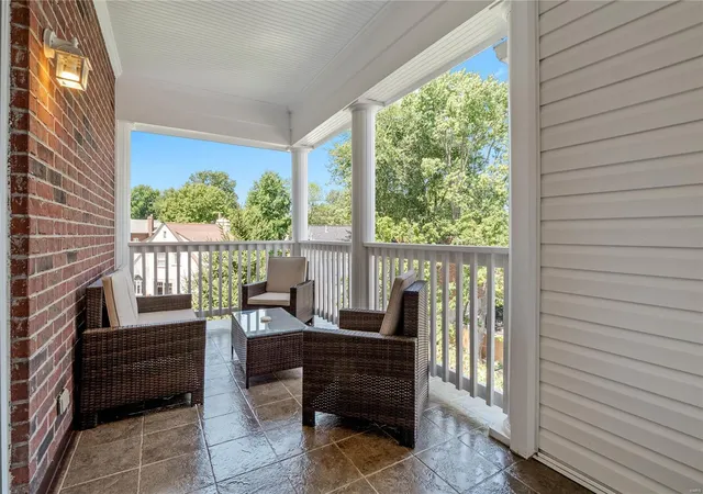 Photo 4 of Condo for sale at 505 N And S Rd #3C, University, MO 63130 | MLS# 23033968 | Listing updated on 2025-03-03