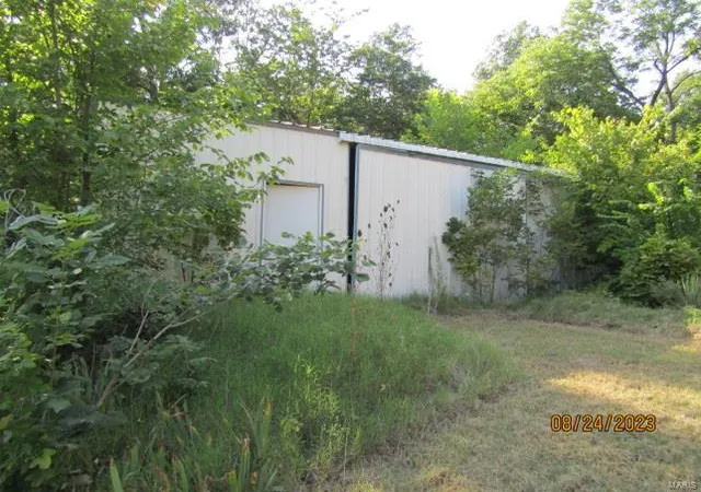 Photo 3 of Sale Pending at 3929 Lakeshore Dr, New Haven, MO 63068 | MLS# 23043534 | Listing updated on 2024-07-31