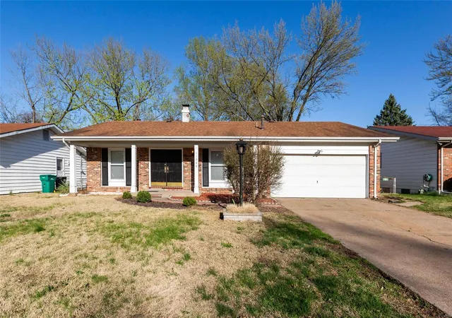 Photo 1 of Sale Pending at 11300 Parkmont Dr, Saint Louis, MO 63138 | MLS# 23048295 | Listing updated on 2024-12-12