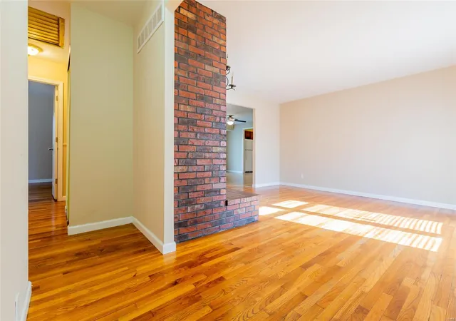 Photo 3 of Sale Pending at 11300 Parkmont Dr, Saint Louis, MO 63138 | MLS# 23048295 | Listing updated on 2024-12-12