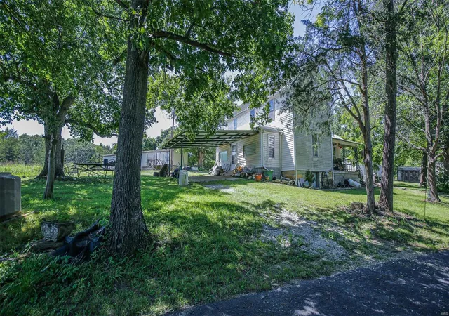 2nd image of 3340 Stone House Rd, De Soto, MO 63020 | MLS# 23049743