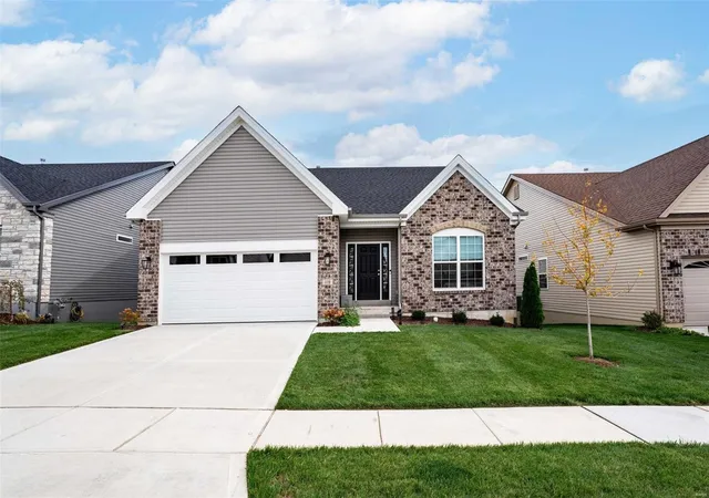 Photo 1 of Single family home for sale at 6 Challenger (grand Columbia Ii) Ct, O Fallon, MO 63366 | MLS# 23060958 | Listing updated on 2024-10-23