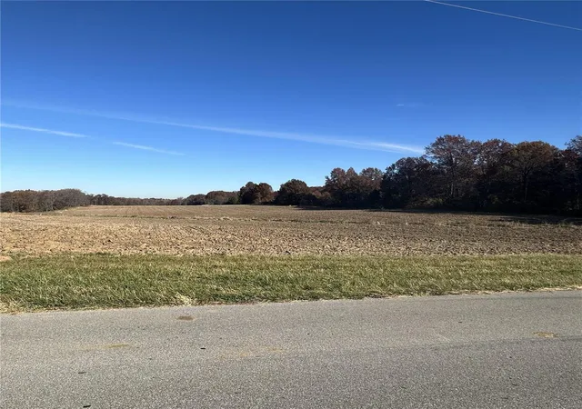 1st image of 10 +/  Acres Snyder Rd, Troy, MO 63379 | MLS# 23067539