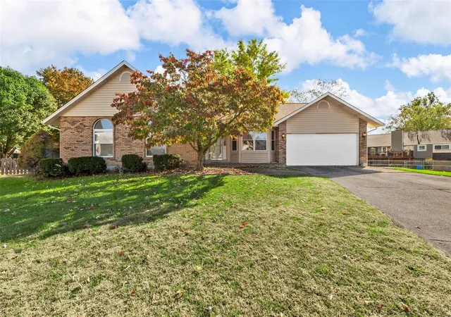 Photo 1 of Sale Pending at 1314 Kyle Dr, Saint Charles, MO 63304 | MLS# 23069296 | Listing updated on 2024-11-27