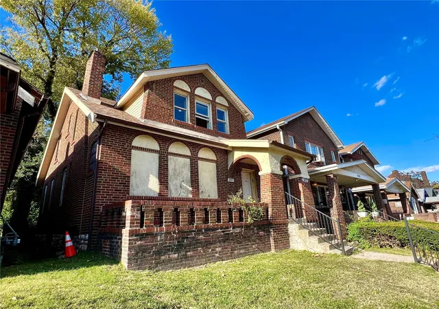Photo 4 of Single family home for sale at 5071 Durant Ave, Saint Louis, MO 63115 | MLS# 23069348 | Listing updated on 2024-06-25