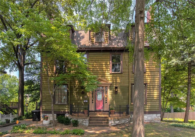 Photo 1 of Single family home for sale at 6965 Delmar Blvd, Saint Louis, MO 63130 | MLS# 23073018 | Listing updated on 2024-10-28