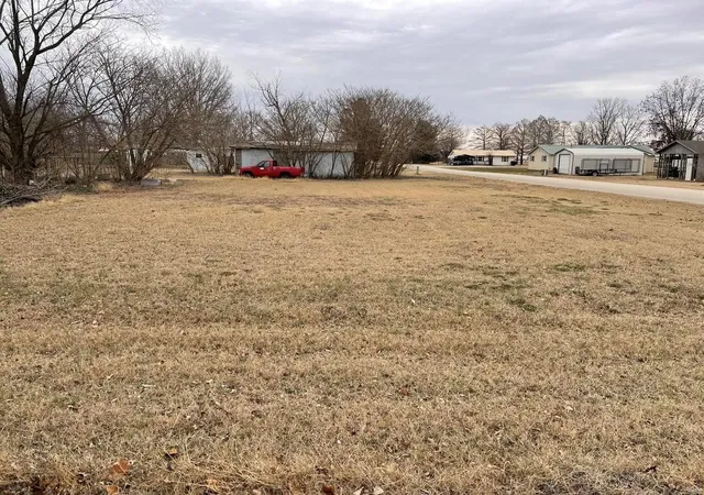 Photo 1 of Land for sale at 0 Pfeffer S/d Lt 8 Blk F, Bernie, MO 63822 | MLS# 24001554 | Listing updated on 2024-10-02