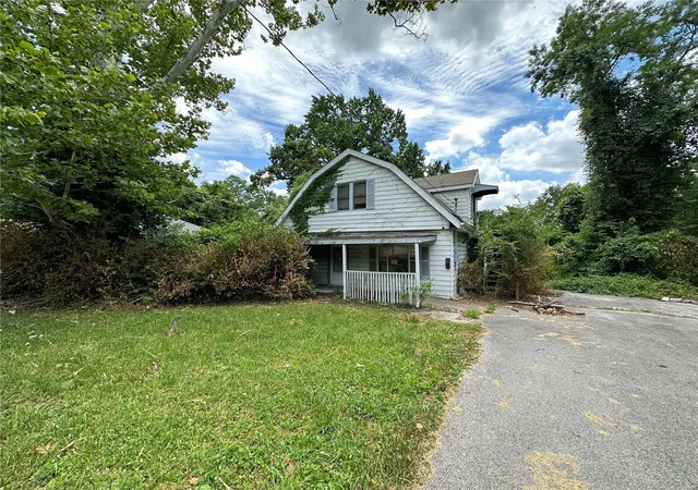 Photo 1 of Single family home for sale at 434 Northridge Dr, Saint Louis, MO 63137 | MLS# 24003592 | Listing updated on 2024-10-01