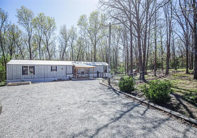 Photo 3 of Single family home for sale at 114 Blackwell Spur, Blackwell, MO 63626 | MLS# 24006762 | Listing updated on 2025-02-27