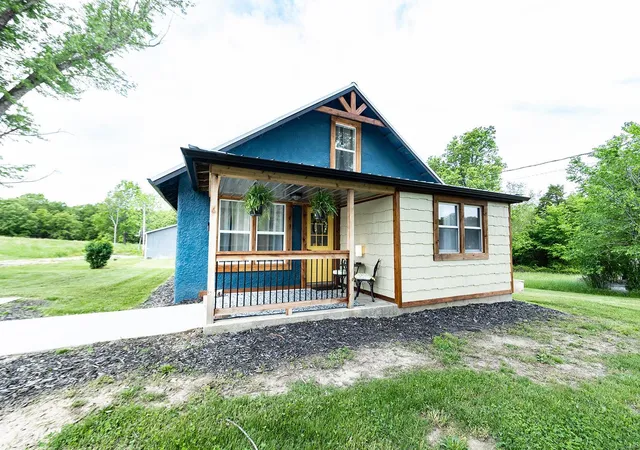 Photo 1 of Single family home for sale at 15295 County Road 5200, Rolla, MO 65401 | MLS# 24008410 | Listing updated on 2024-08-12