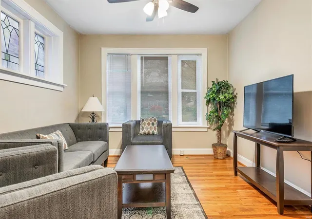 Photo 4 of Multi family home for sale at 4933 Odell St, Saint Louis, MO 63139 | MLS# 24009180 | Listing updated on 2025-03-17