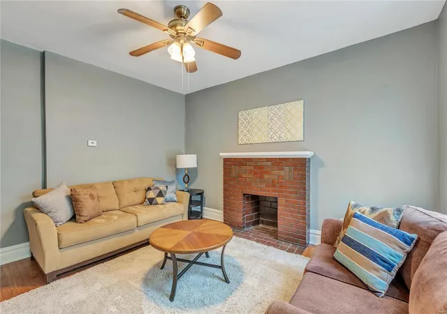 4th image of 4135 Shaw Blvd, Saint Louis, MO 63110 | MLS# 24009215