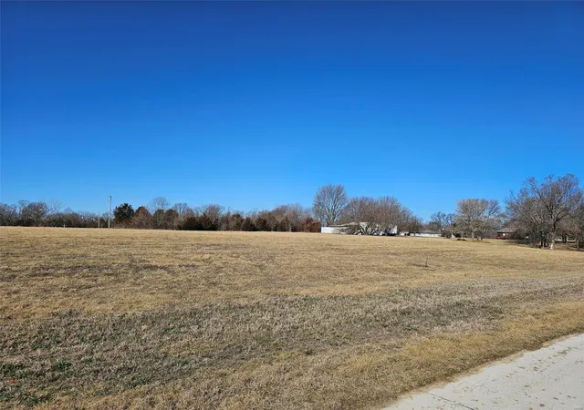 4th image of 11 Stonebriar Estate Court, Wentzville, MO 63385 | MLS# 24010077