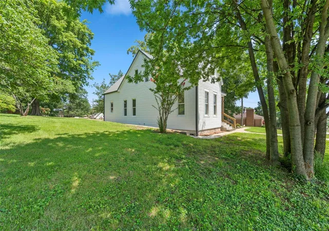 4th image of 1600 Independence St, Cape Girardeau, MO 63703 | MLS# 24010384