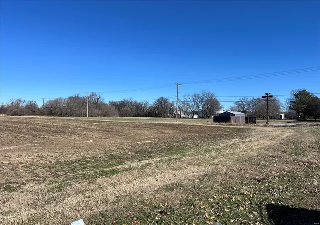 Photo 2 of House for sale at 1324 1st Street, Kennett, MO 63857 | MLS# 24010389 | Listing updated on 2024-08-20