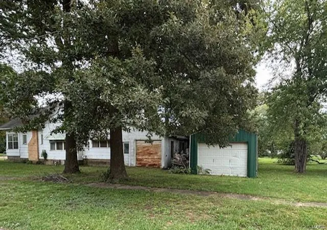 Photo 15 of Single family home for sale at 316 Day Ave, Bernie, MO 63822 | MLS# 24010819 | Listing updated on 2024-10-02