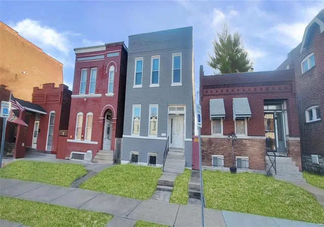 Photo 1 of Single family home for sale at 3008 Magnolia Ave, Saint Louis, MO 63118 | MLS# 24011968 | Listing updated on 2024-11-07