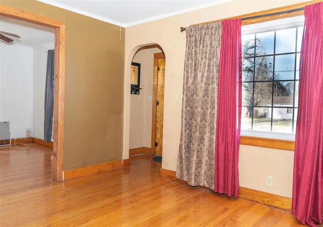 Photo 3 of Single family home for sale at 304 Levin Dr, East Saint Louis, IL 62206 | MLS# 24012343 | Listing updated on 2024-06-19