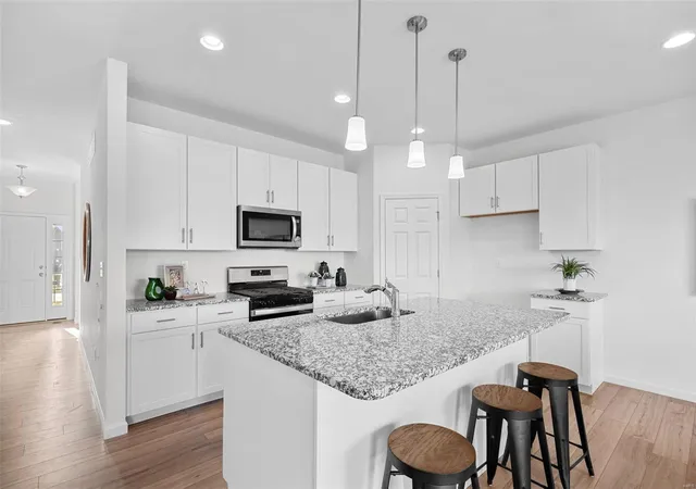 Photo 3 of Single family home for sale at 1 Westbrook @ The Highlands, Washington, MO 63090 | MLS# 24012981 | Listing updated on 2024-11-27