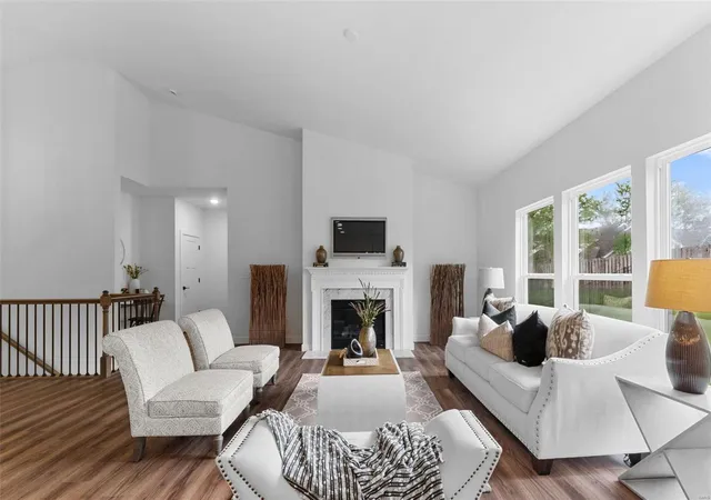 Photo 4 of Single family home for sale at 1 Rochester @ The Highlands, Washington, MO 63090 | MLS# 24012983 | Listing updated on 2024-11-27