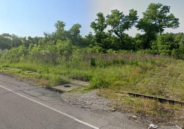 Photo 1 of Land for sale at 0 Forest Blvd, East Saint Louis, IL 62204 | MLS# 24014093 | Listing updated on 2024-11-15