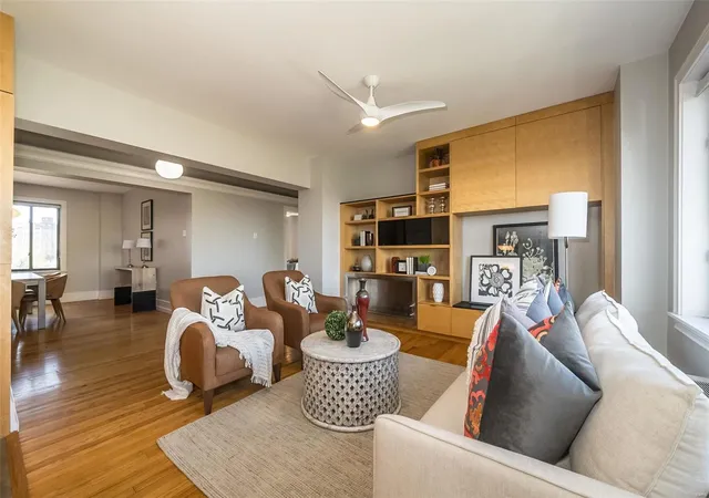 Photo 4 of Condo for sale at 410 N Newstead Ave #6W, Saint Louis, MO 63108 | MLS# 24014538 | Listing updated on 2025-03-17