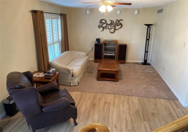 Photo 1 of Townhouse for sale at 852 Dumont Pl, Saint Louis, MO 63125 | MLS# 24017377 | Listing updated on 2024-09-18