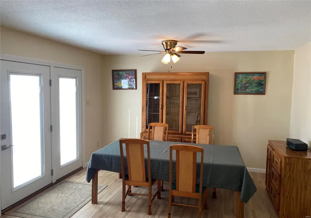 Photo 4 of Townhouse for sale at 852 Dumont Pl, Saint Louis, MO 63125 | MLS# 24017377 | Listing updated on 2024-09-18