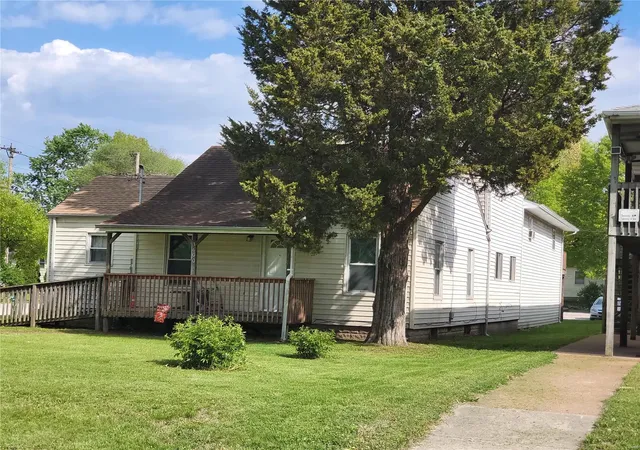 1st image of 3600 Falling Springs Rd #A & B, East Saint Louis, IL 62206 | MLS# 24018543