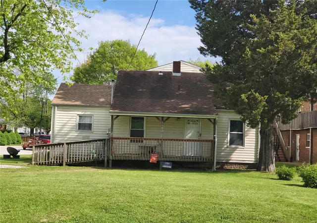 Photo 3 of Sale Pending at 3600 Falling Springs Rd #A & B, East Saint Louis, IL 62206 | MLS# 24018543 | Listing updated on 2024-11-08