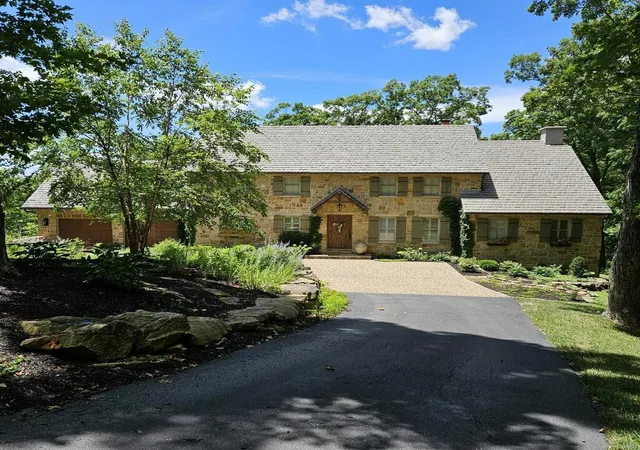 Photo 1 of Single family home for sale at 512 Pheasant Run Cir, Saint Albans, MO 63073 | MLS# 24018915 | Listing updated on 2024-09-25