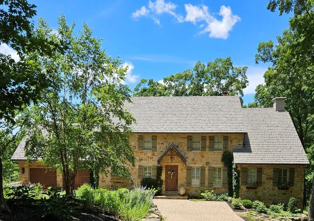 Photo 3 of Single family home for sale at 512 Pheasant Run Cir, Saint Albans, MO 63073 | MLS# 24018915 | Listing updated on 2024-09-25