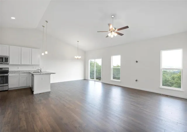 Photo 3 of Single family home for sale at 290 Osprey Ct, Lake St. Louis, MO 63367 | MLS# 24019768 | Listing updated on 2025-03-17