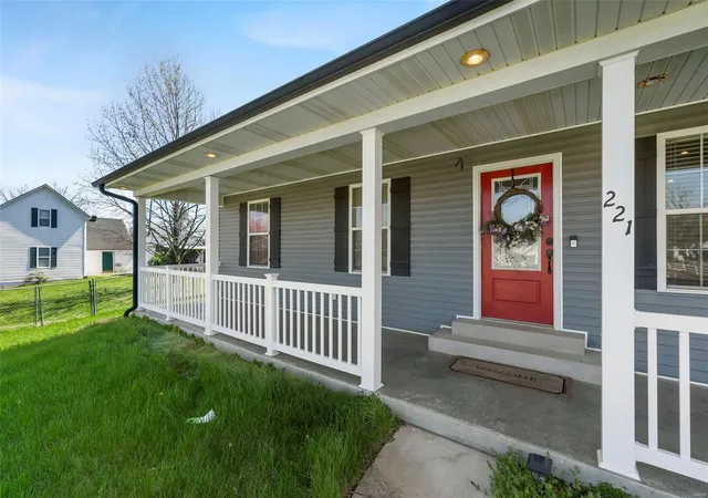 Homes for sale in Scott City, MO | 221 State Hwy Pp, Scott City, MO 63780 | MLS# 24020323