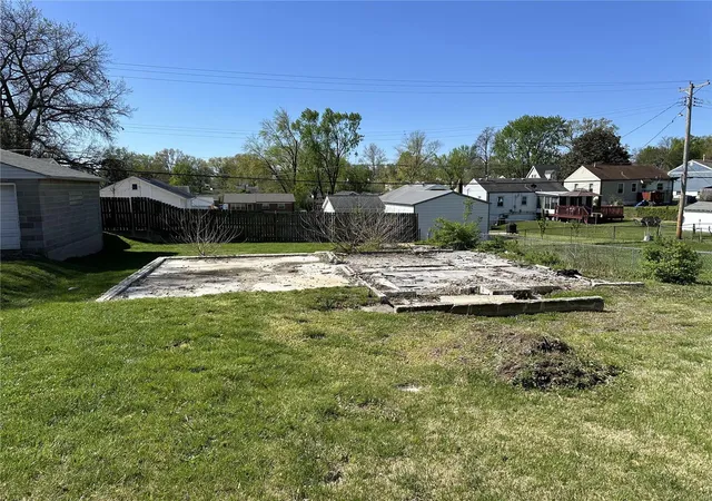 Photo 1 of Land for sale at 9408 Flora Ave, Saint Louis, MO 63114 | MLS# 24021717 | Listing updated on 2024-11-16