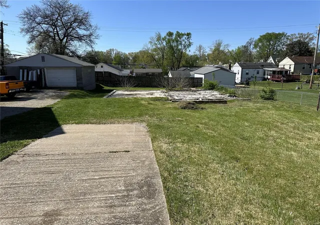 Photo 2 of Land for sale at 9408 Flora Ave, Saint Louis, MO 63114 | MLS# 24021717 | Listing updated on 2024-11-16
