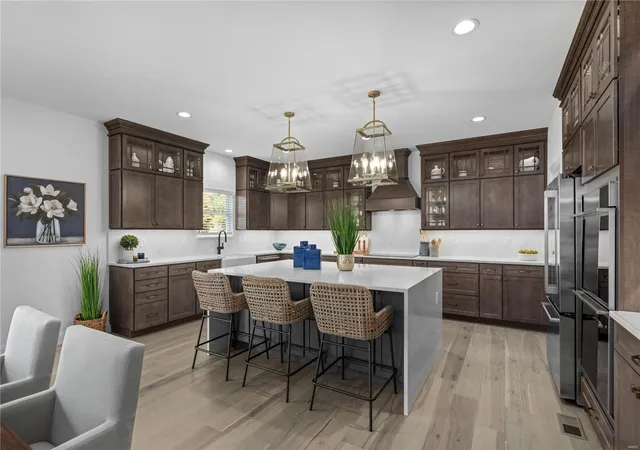 2nd image of 2 Pin Oak Ii At Polo Grounds, Eureka, MO 63025 | MLS# 24021821