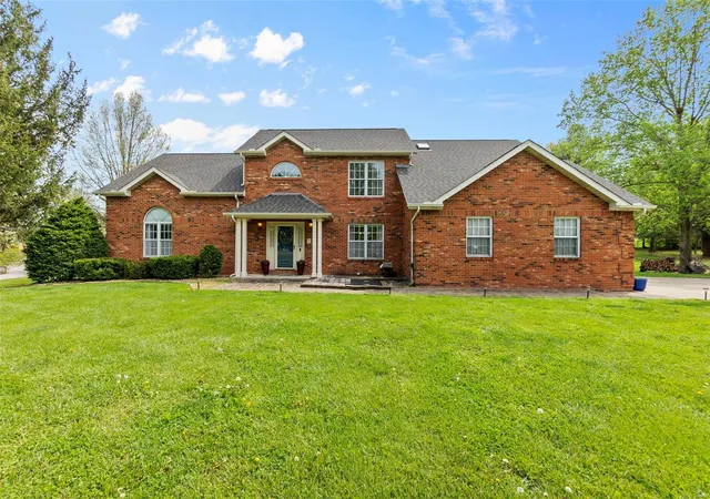 Photo 1 of Single family home for sale at 1240 Broadridge Dr, Jackson, MO 63755 | MLS# 24022063 | Listing updated on 2024-09-27