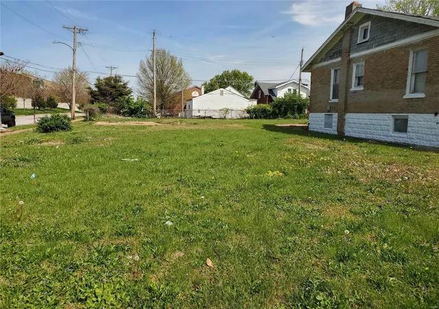 Photo 2 of Land for sale at 7923 W Bruno Ave, Saint Louis, MO 63117 | MLS# 24024096 | Listing updated on 2024-11-18