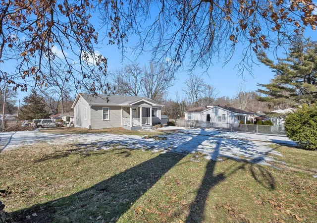 Photo 2 of Single family home for sale at 3203 Wismer Rd, Saint Ann, MO 63074 | MLS# 24026046 | Listing updated on 2025-01-30