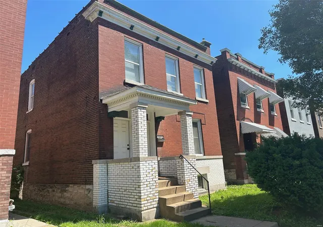 Photo 1 of Single family home for sale at 3828 Louisiana Ave, Saint Louis, MO 63118 | MLS# 24029179 | Listing updated on 2024-11-12