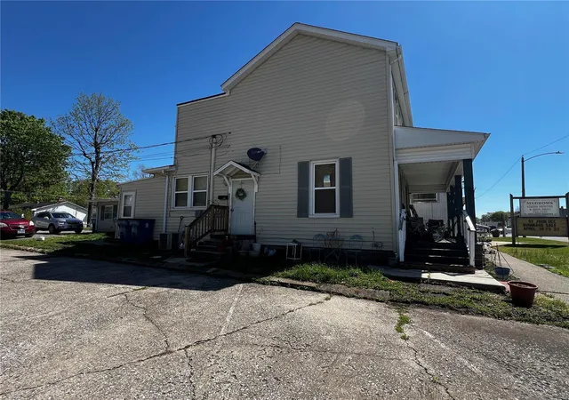 Photo 3 of Multi family home for sale at 107 W Broadway, Trenton, IL 62293 | MLS# 24031594 | Listing updated on 2024-11-15