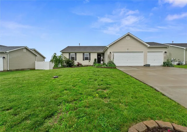 Photo 2 of Single family home for sale at 309 Falcons Way, Wright City, MO 63390 | MLS# 24031758 | Listing updated on 2024-11-12