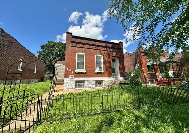 1st image of 7607 Vermont Ave, Saint Louis, MO 63111 | MLS# 24035506
