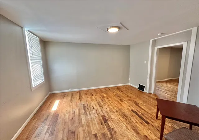 2nd image of 7607 Vermont Ave, Saint Louis, MO 63111 | MLS# 24035506